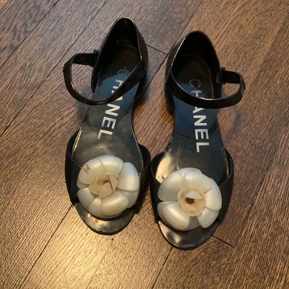 Chanel camelia jelly shoes